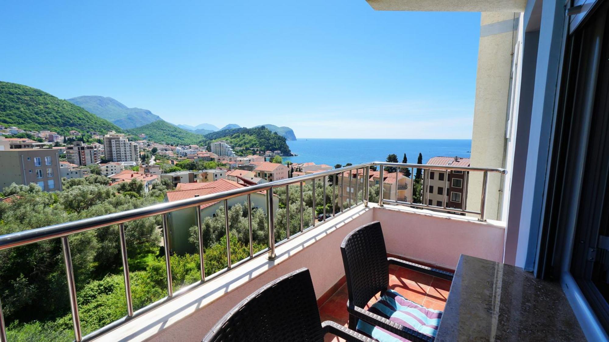 Medin Apartments Bluvista Petrovac Exterior foto